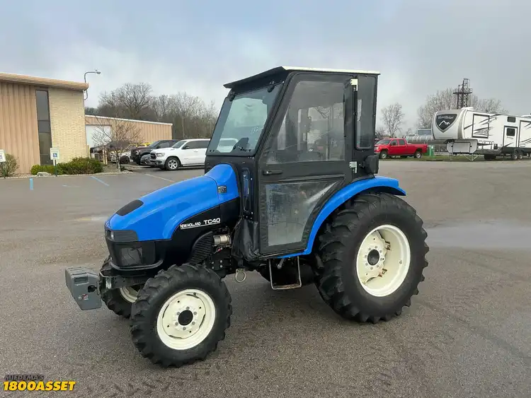 Used 2002 NEW HOLLAND TC40 TRACTOR Sub-Compact & Compact Tractors Michigan US | Miedema Asset Management Group #916964