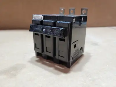 Used EATON BAB3030H Switchgears British Columbia CA | Lenmark #835429