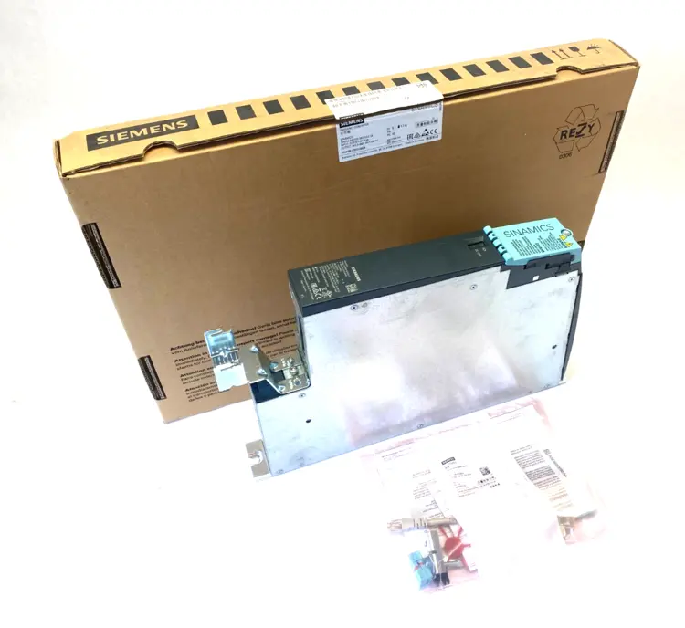 Used SIEMENS SINAMICS S120 SINGLE MOTOR MODULE 3-PH OUTPUT Motors (misc) | Maverick Industrial Sales #1112659