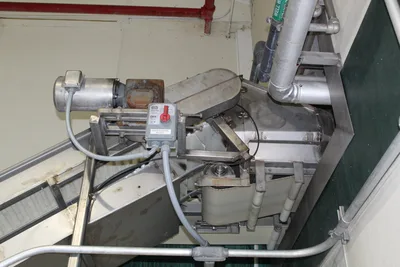 Incline Flighted Conveyor