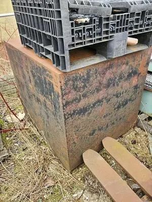 260 Gallon Waste Oil/Fluid Carbon Steel Storage Tank 42'' x 36'' x 42'' Tall