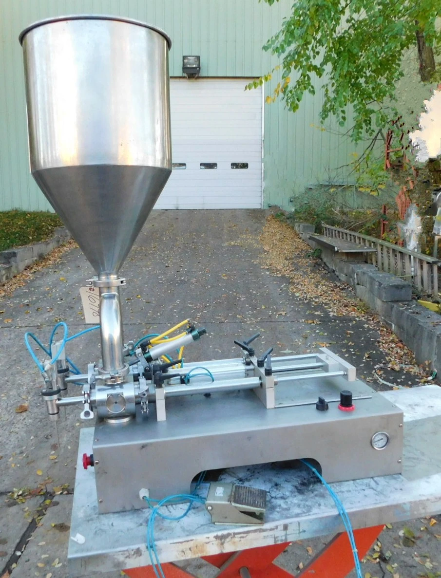 USED TWIN PISTON FILLER TWIN PISTON