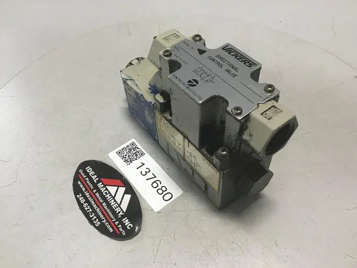 Used VICKERS DG4V-3-2A-M-P2-T-7-P10T10-50 Valves/Fittings Michigan US | Ideal Machinery #877264