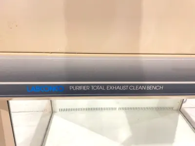 Used Labconco Purifier Vertical Clean Bench, HEPA Laminar Flow Hoods Michigan US | Maverick Industrial Sales #1489271