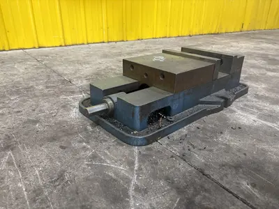 KURT MODEL #D100 VISE: YOBRO #24218