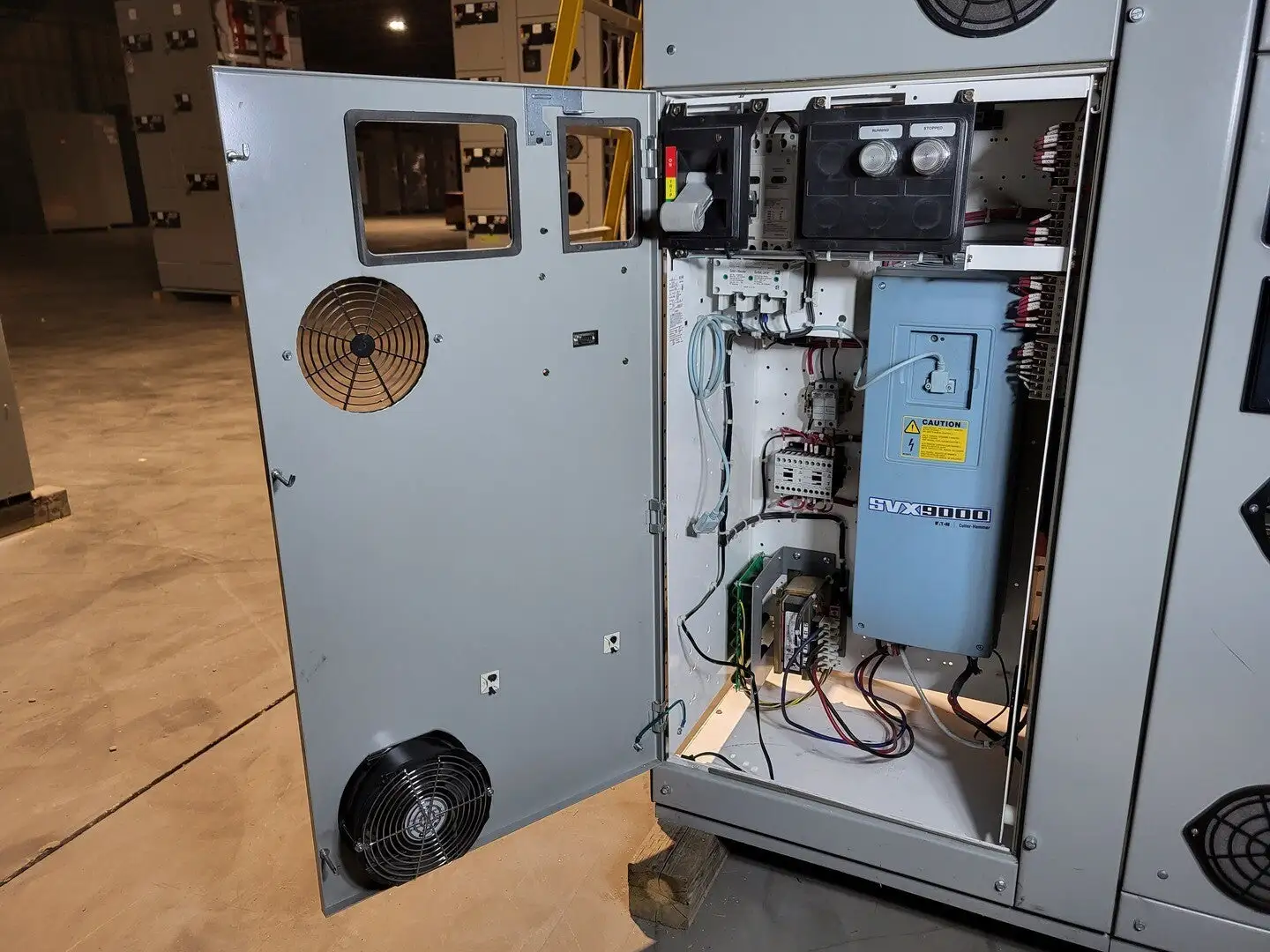 Used EATON SVX010A1-5A4N1 Switchgears British Columbia CA | Lenmark #240168