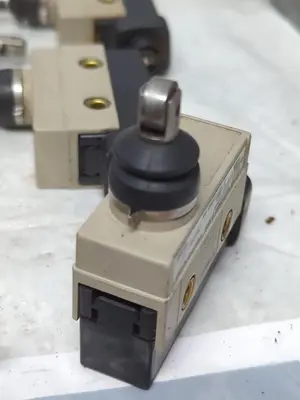 Used OMRON ZC-N2255 Miscellaneous Equipment (Electrical & Power) | Surplus Asset Holdings #1192782