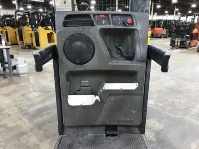USED 2019 RAYMOND OPC30TT