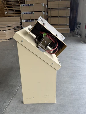 USED 2004 RITTER R875