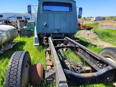 USED 1987 FORD LN8000