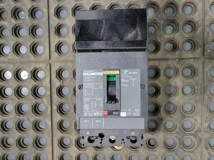 Used SQUARE D HLA260351 Switchgears British Columbia CA | Lenmark #243140