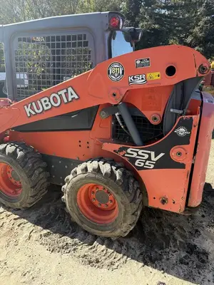 USED 2016 KUBOTA SSV65