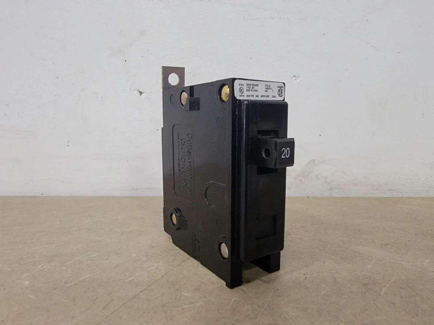 USED CUTLER-HAMMER BA120