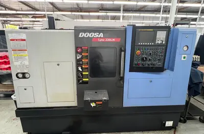 2010 DOOSAN LYNX 220LMA CNC Lathes | Toolquip, Inc. (1)