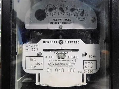 General Electric 700X63G759 2 Stator Watthour Meter CTR 1200:5 VTR 120:1 Used