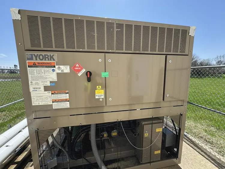 Used 2024 YORK CHILLER Chillers Pennsylvania US | Global Equipment International, LLC #881278