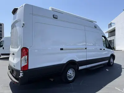 USED 2022 FORD E-350