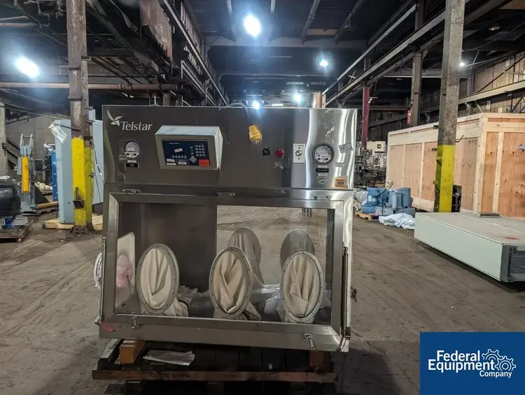 Used Telstar Industrial, S.L. 58" Telstar Isolator, S/S, 6 Glove Glove Boxes Ohio US | Federal Equipment Company #130307
