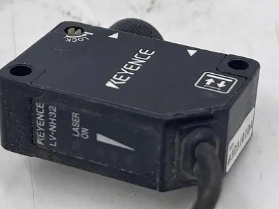 USED KEYENCE KEYENCE LV-NH32