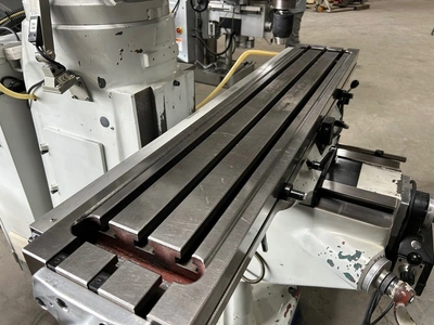 3 HP MILLTRONICS Vertical Mill