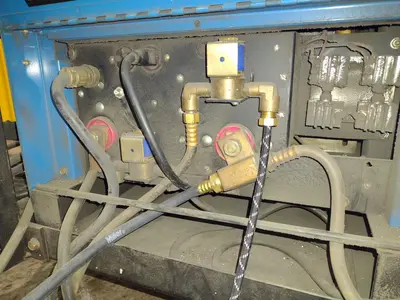 MILLER MODEL #SYNCROWAVE 250 AC/DC WELDER & RADIATOR-1 CHILLER: YOBRO #24819