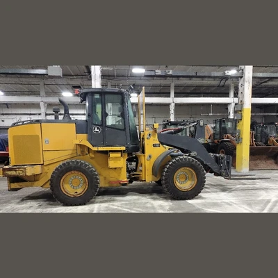 USED 2016 JOHN DEERE 624K