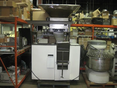 USED BENIER B7530