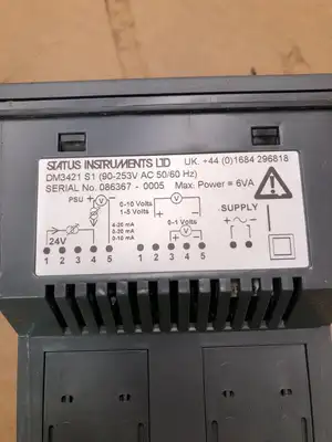 Status Instruments DM3421 S1 Current / Voltage Panel Meter 90-253VAC 24V 6VA NIB