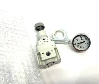 New | in-Stock SMC Precision Pressure Regulator 1/4" NPT w/ Gauge & Bracket Air Pressure Regulators Michigan US | Maverick Industrial Sales #1421830