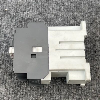 Used ABB AL9-30-10 Misc Industrial Equipment California US | Davliegogo LLC #1730201