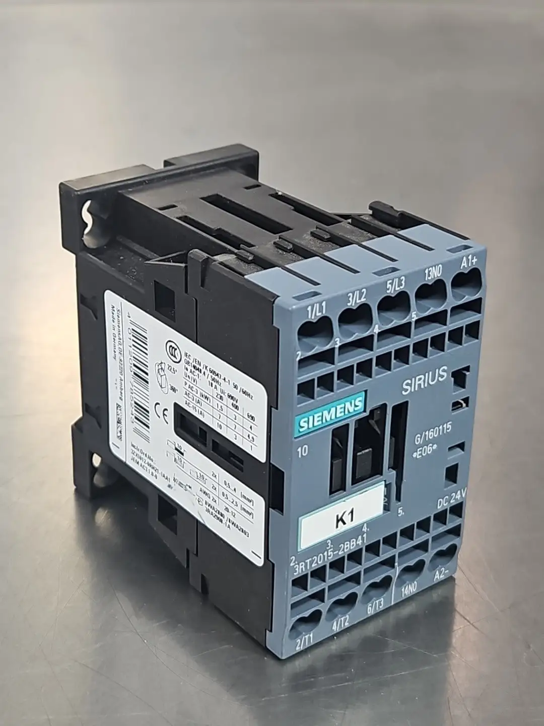 Siemens 3RT2015-2BB41 SIRIUS Contactor Loc4D2