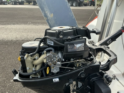 USED 1998 HUNTER TBD