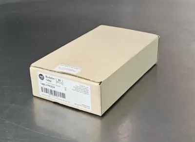 Allen Bradley 1492-FPK224 Ser A Black fuse plug box w/20 Loc3C26