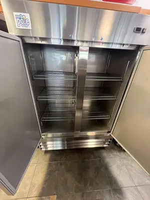 Used NORTH POLE ND-CFD-2RR-E-HC Refrigerators Florida US | BAM Discount Restaurant Equipment #1257188