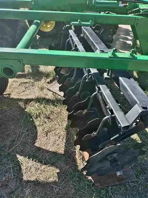 USED JOHN DEERE 215