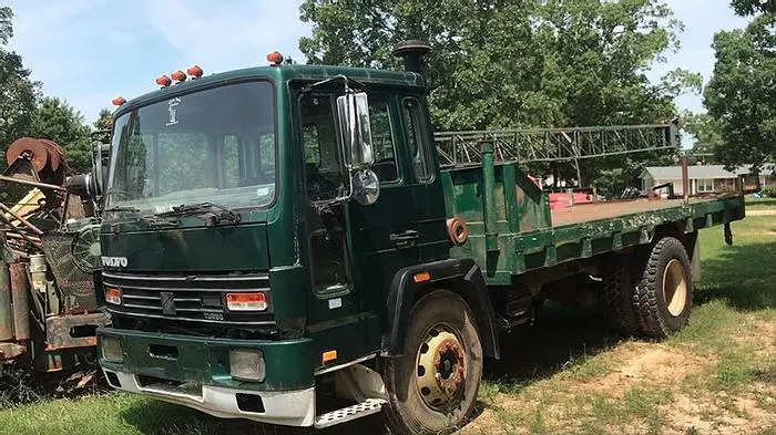 Used VOLVO WATER TRUCK Water Trucks California US | East West Machinery & Drilling #1417066