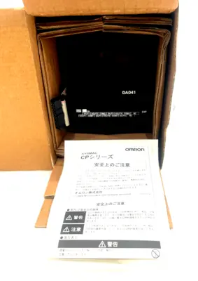 NEW OMRON CP1W-DA041 PLC D/A UNIT CP1WDA041