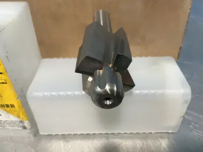 Used _UNKNOWN_ _UNKNOWN_ Milling Cutters Ohio US | HGR 24 #1370193