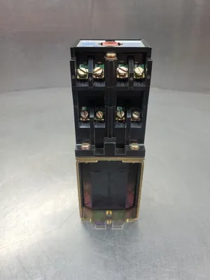 ALLEN-BRADLEY 700DC-P600Z24 Ser A DC RELAY. 4C-13
