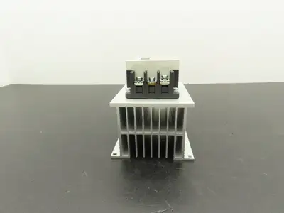 Fuji Electric SS502E-3Z-D3 Solid State Contactor Relay 240vac 50/60Hz .5A