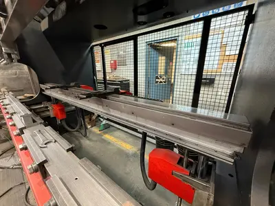 2003 AMADA HFE 130-3S Brake Press | ListingHippo (5)