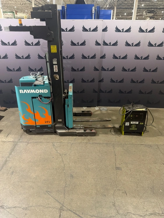 Used RAYMOND 20i-R40TT Stackers Michigan US | iGAM Industrial Marketplace #1337506