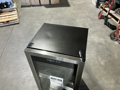 Used VINOTEMP VTBC108L01SS Display Refrigerators Michigan US | Miedema Asset Management Group #1483486