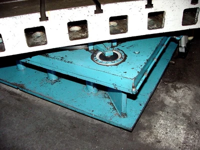 USED 1967 Giddings & Lewis Air Lift