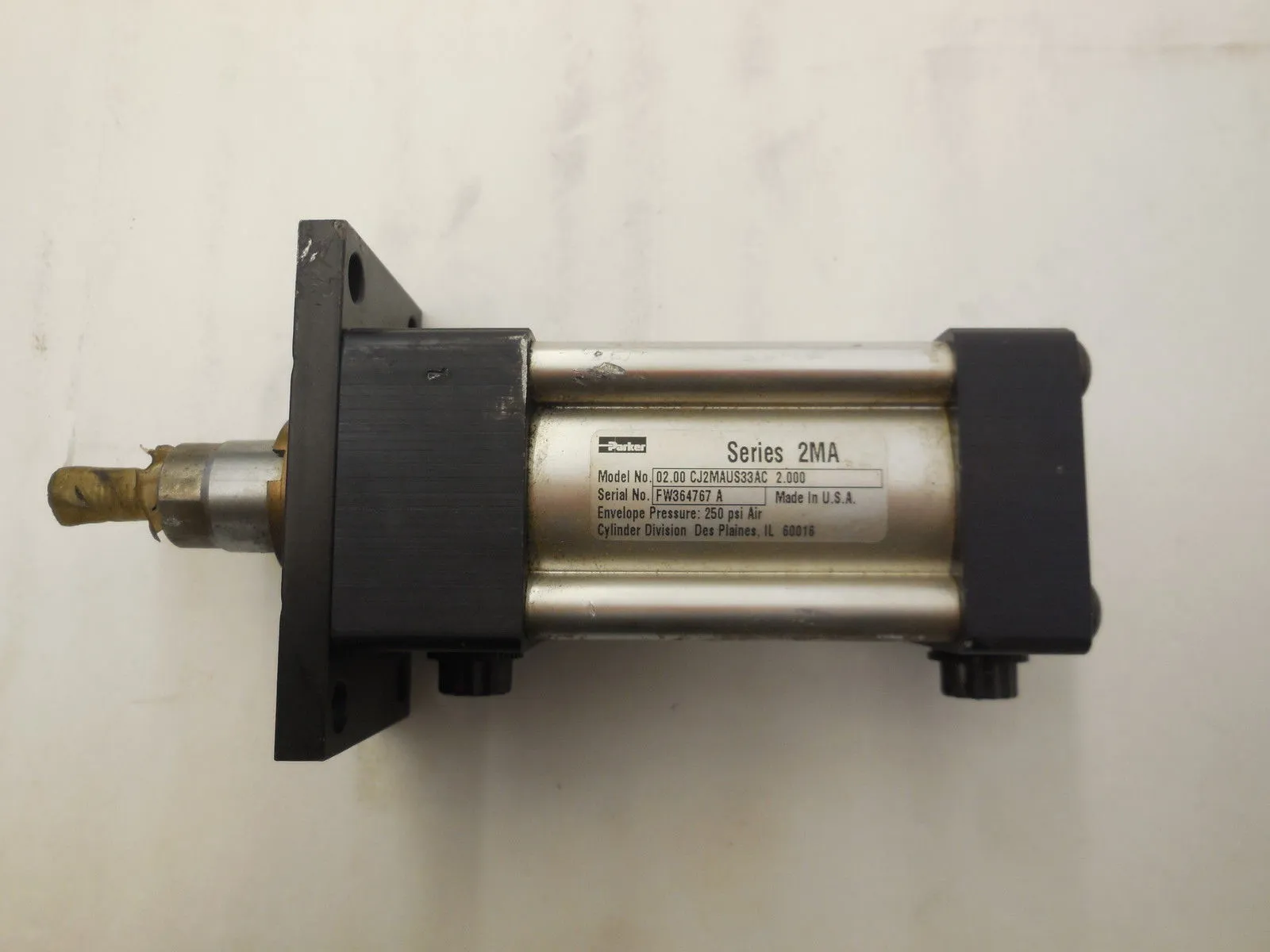 NEW PARKER 02.00 CJ2MAUS33AC PNEUMATIC CYLINDER SERIES 2MA 0200CJ2MAUS33AC