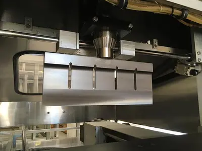 Food Tools Model ACC-10USRW Ultrasonic Cake Cutter
