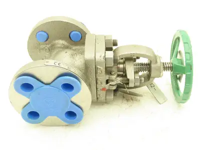 Kitz B16-34 1/2" Gate Valve Rising Stem Flanged SS CF8M Body