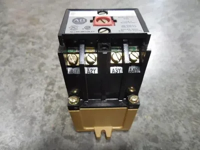 Allen Bradley 700-P400A1 AC Relay Module Series B Used