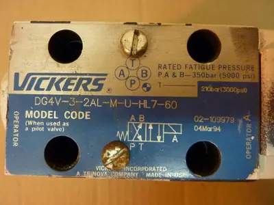 USED VICKERS DG4V-3-2AL-M-U-HL7-60
