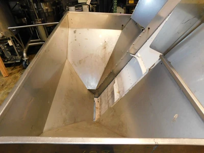 USED NALBACH 18  W X 68 H